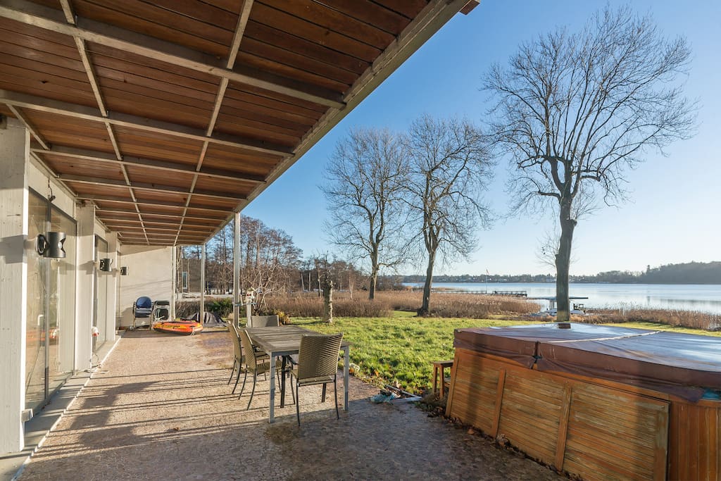 Ground floor terrasse