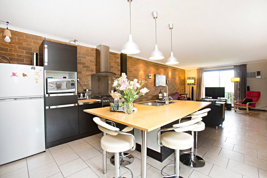 Everything you need to prepare a scrumptious breakfast or fully cooked meal.