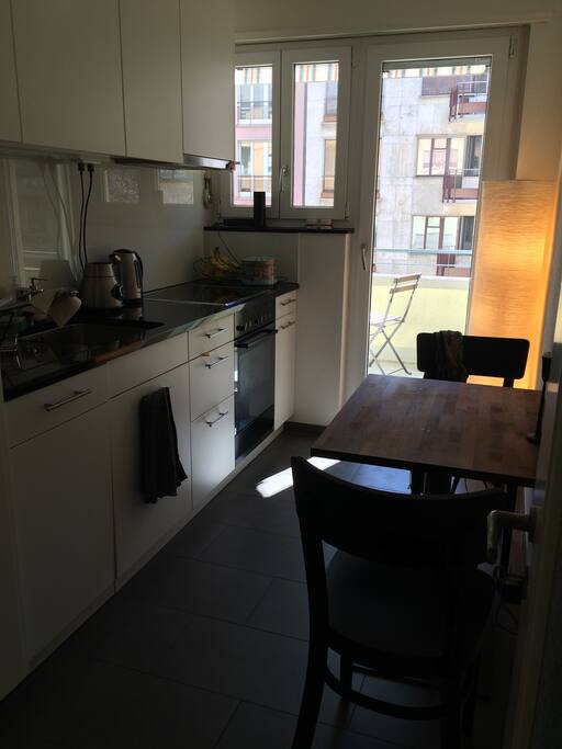 Kitchen and terrace!