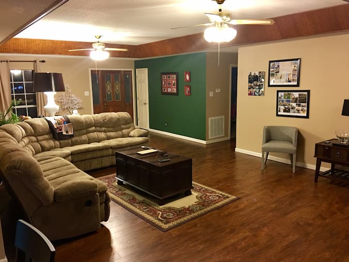 Benton Vacation Rentals & Homes Arkansas, United States Airbnb