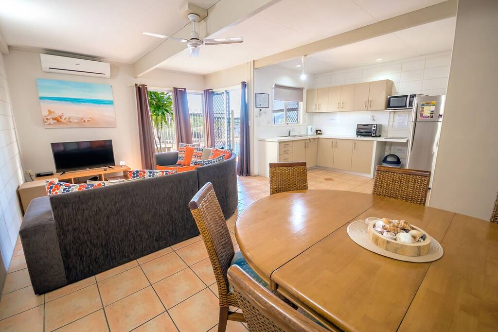 lounge kitchen dining