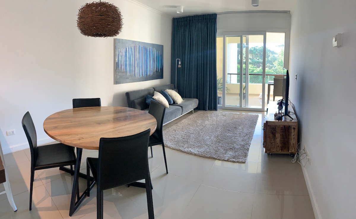 Popular Airbnb listing: Beautiful 1 bedroom apartment in Green Park Solanas in Maldonado
