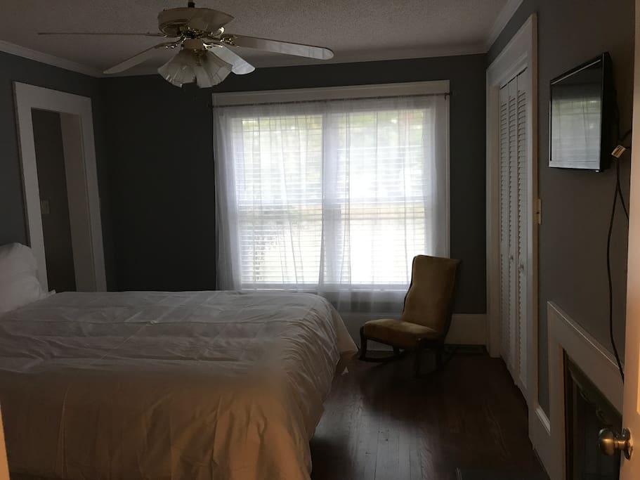 Private Bedroom with Private Bathroom (w/shower)
