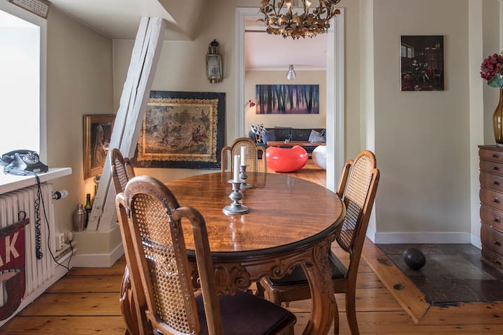 Prime location Old Town waterfront - Room