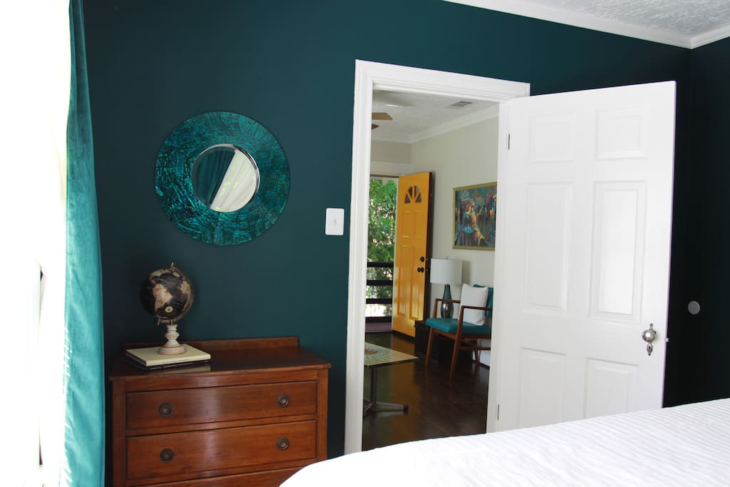 3 - The colors and decor are striking and luxurious.
