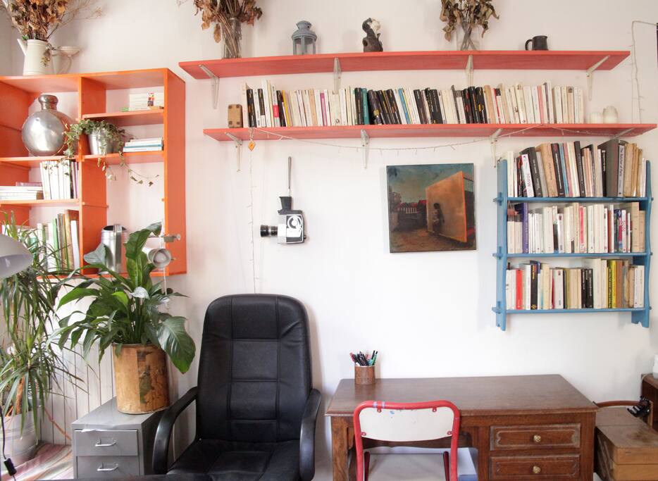 you can read books and work on the desk