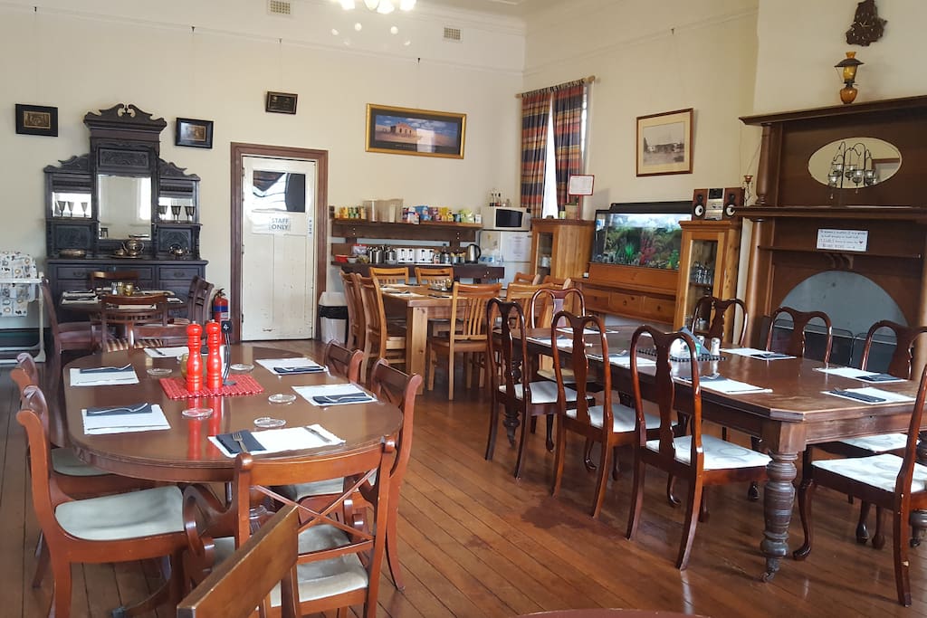 dining restaurant