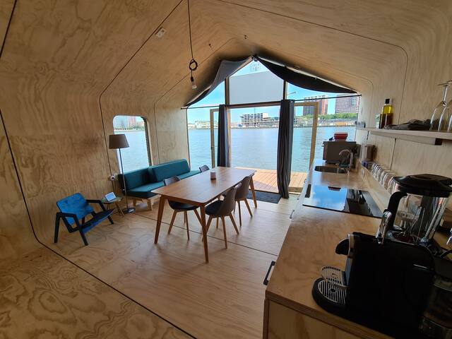 Wikkelboat 5 @ Floating Rotterdam Rijnhaven gallery image 3