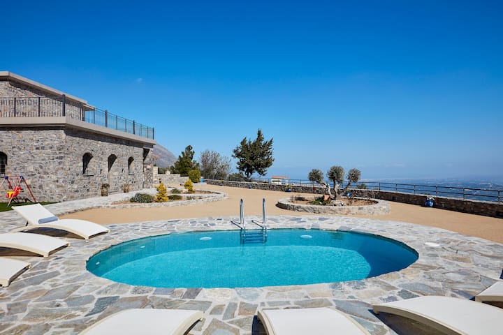 Irma Villa, a Secluded Sanctuary with Iconic Views