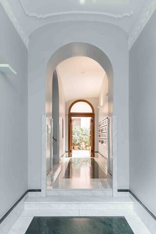 Claudio My House ,la mia casa in pieno centro . gallery image 3