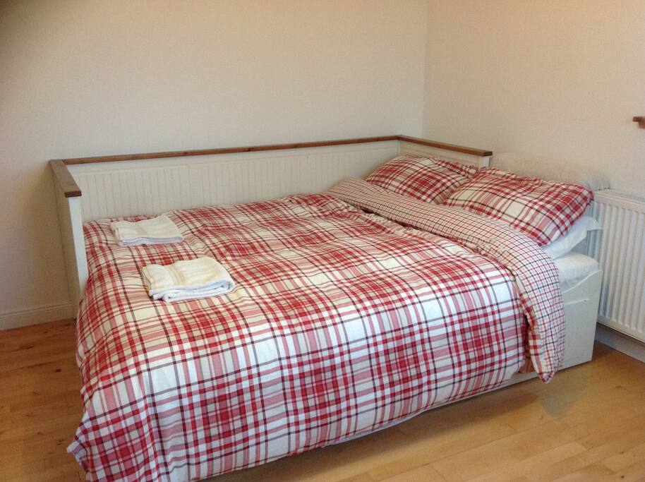 King size bed (sofa)