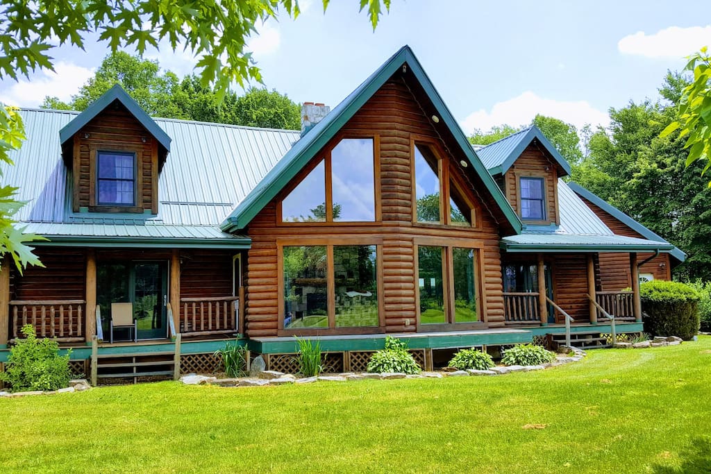 The Lodge on Pine Ridge Houses for Rent in Emlenton, Pennsylvania