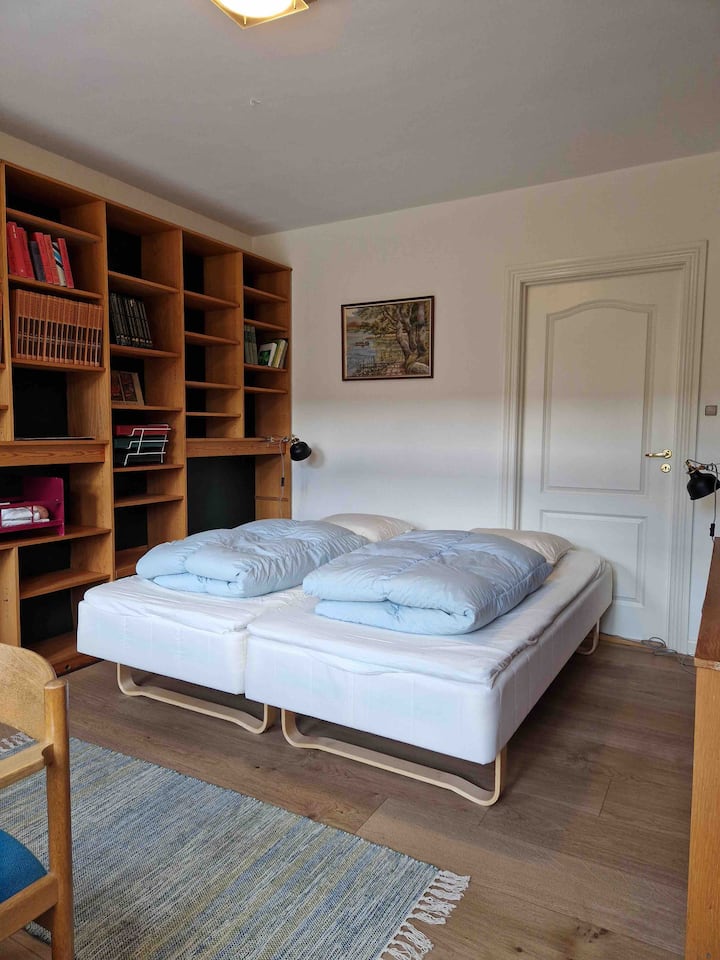 2: เตียงเดี่ยว 2 เตียงหรือเตียงเดี่ยว 2 เตียง