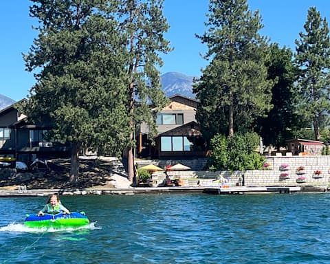 Beautiful outdoor entertaining on Flathead Lake