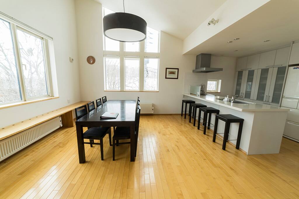 J House 3 Bedroom