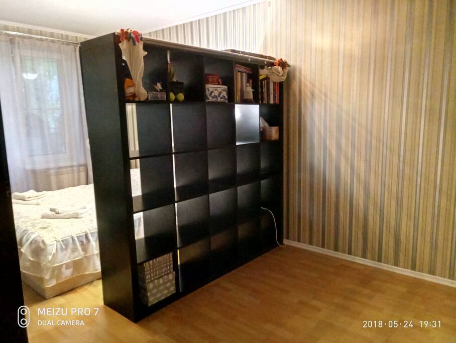 Room 1 - Empty area for children's bed up to 8 years/Комната 1 - Пустая зона для детской кровати до 8 лет