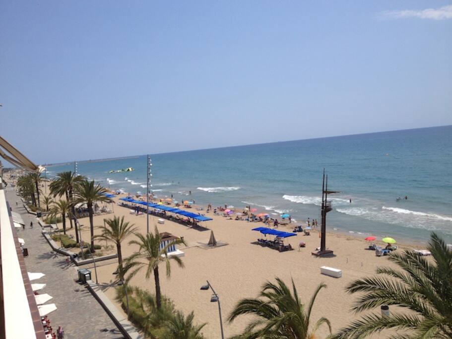 Vistas de la terraza a Calafell Playa