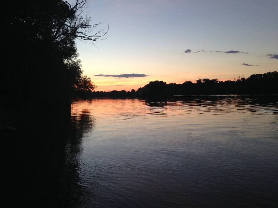 Maidens Landing on the James River. Kayaking, Small mouth bass fishing, relaxing waters