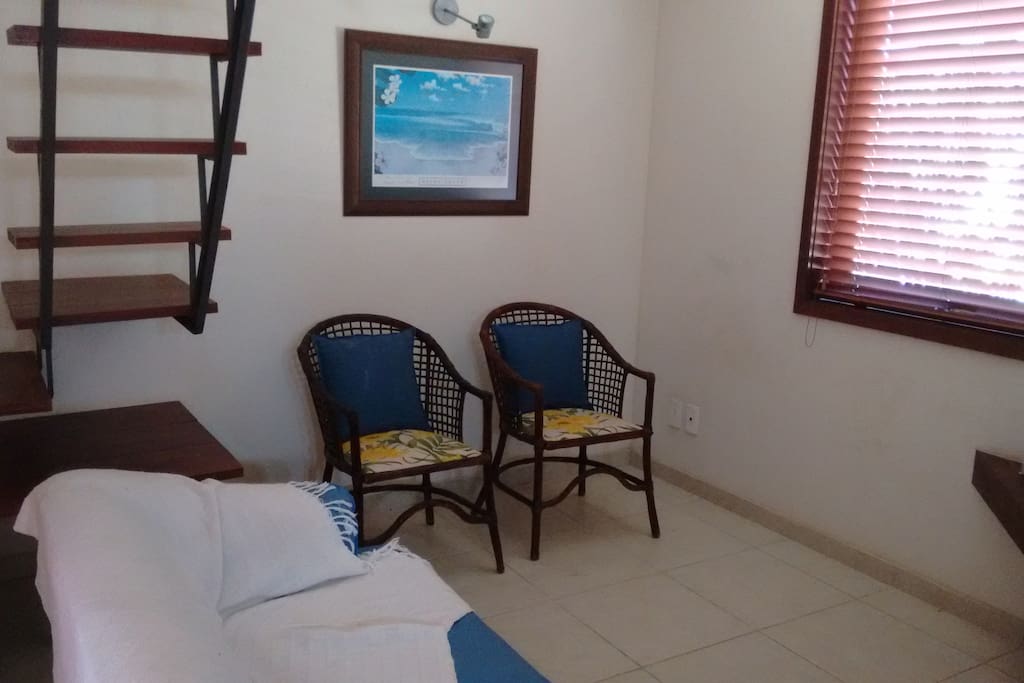 Livingroom with TV, DVD, WiFi, fan.