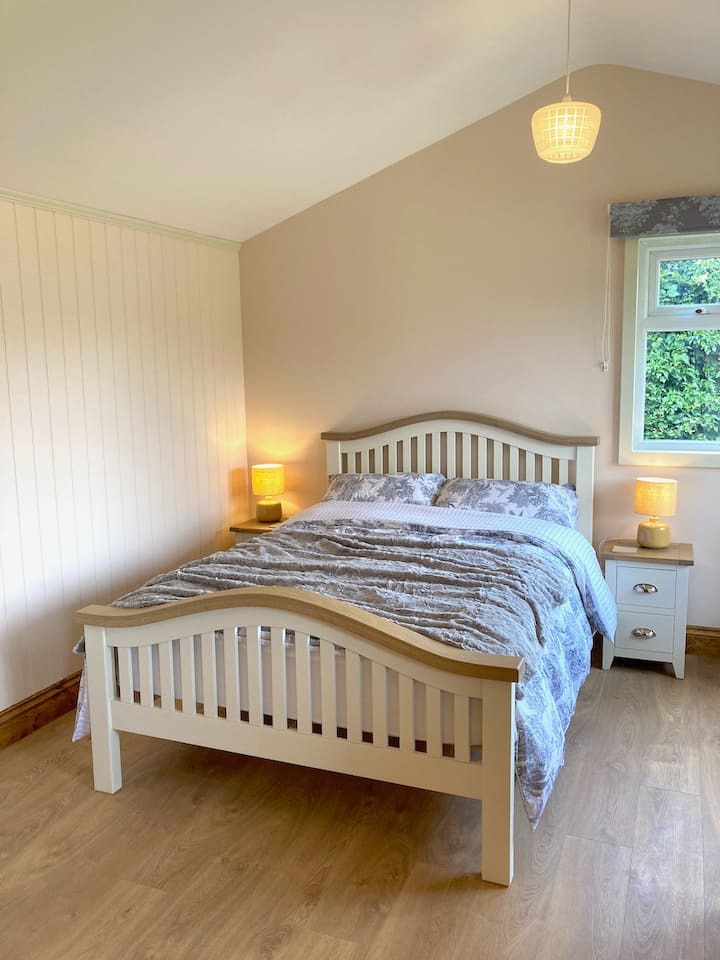 Комфортно двойно легло