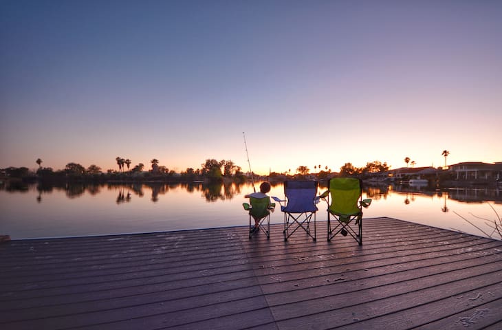 Discovery Bay Lake House Rentals