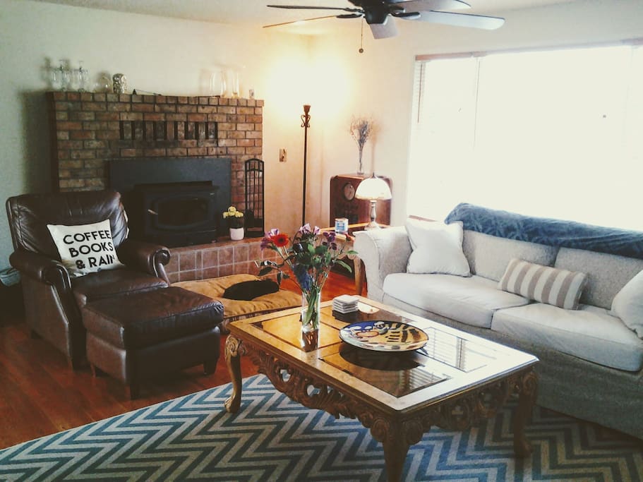 Living Room - Fireplace