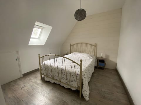 T2 historic district - 4 people - 12 min to beaches - Wi-Fi