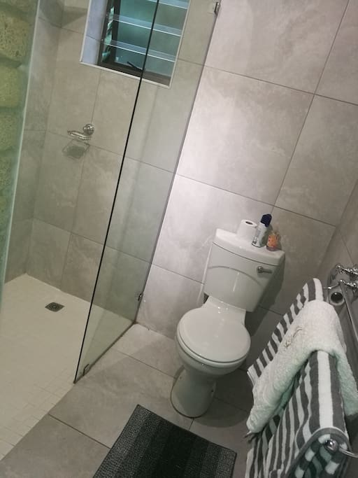 Modern Bathroom