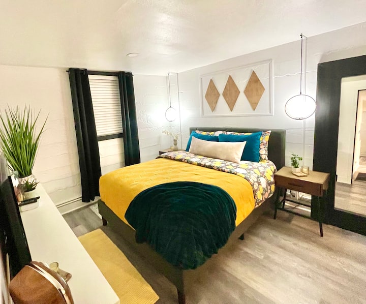 You'll rest easy on a Sealy mattress with 100% cotton sheets in the master bedroom. Each pillow has a protective allergy cover & satin slip cover under pillow case. We want you to get your beauty sleep. A air mattress is available for a 4th guest.