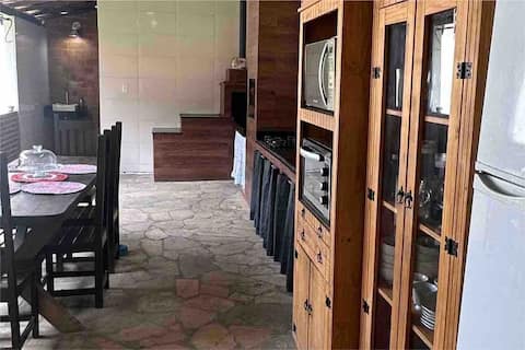 Casa no Centro de Bananal SP