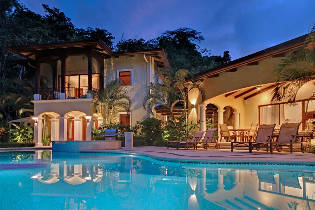 Pool,Water,Building,Hotel,Resort