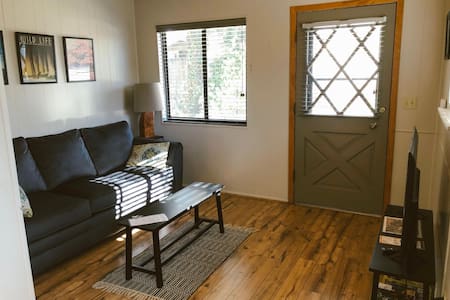 Juniper Cottage — Granite Dells Retreat