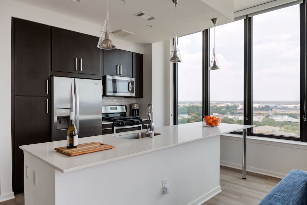 Fully-equipped kitchen