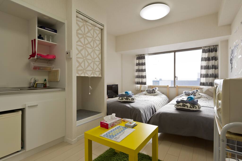 welcome to my apartment!