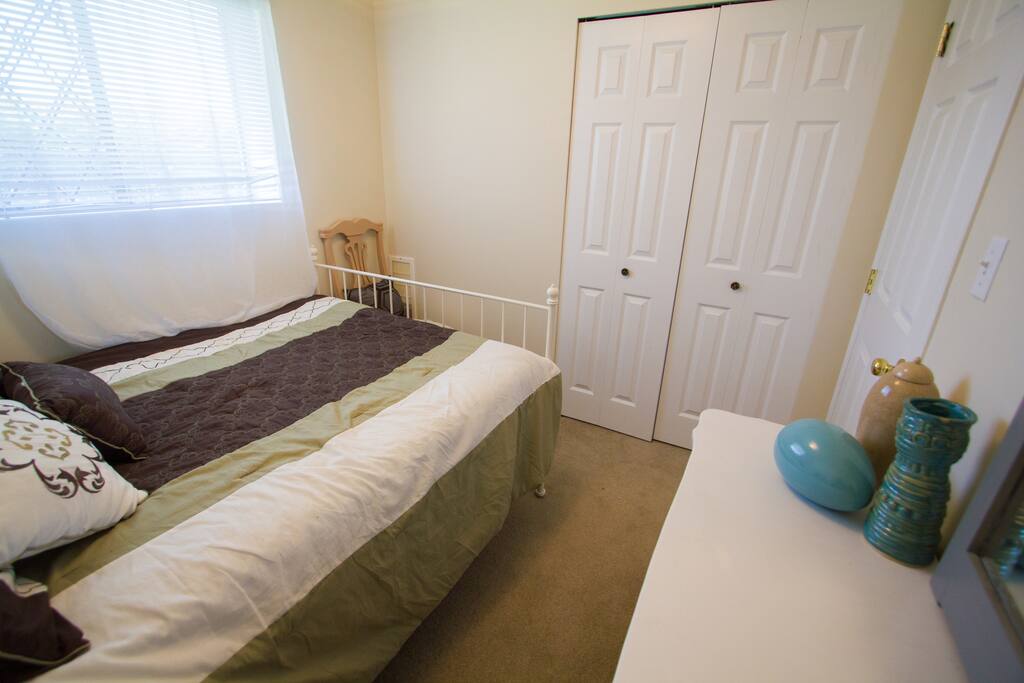 Bedroom #2 with double (full) size bed