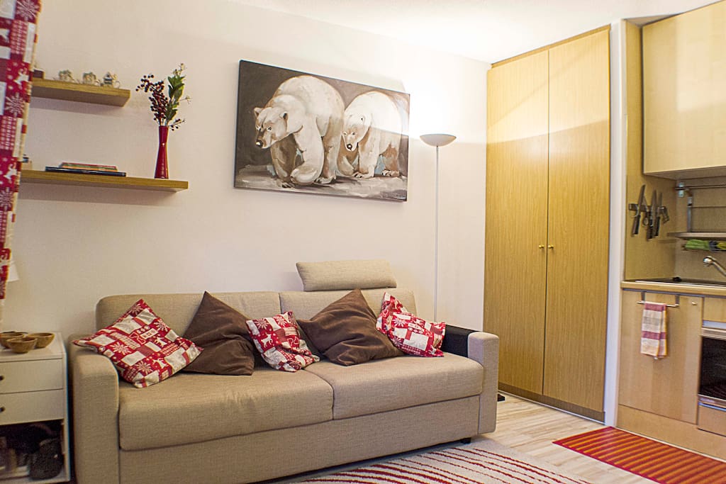 The living room area / Le salon