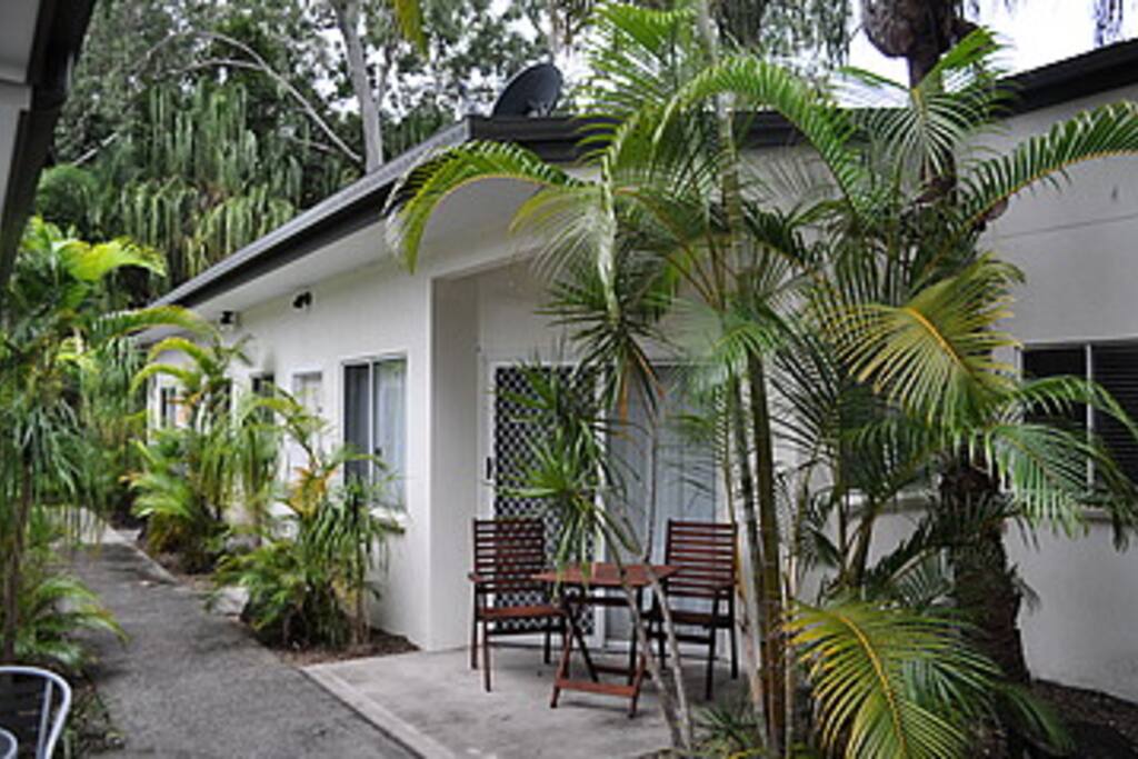 entrance to Reef Suite.