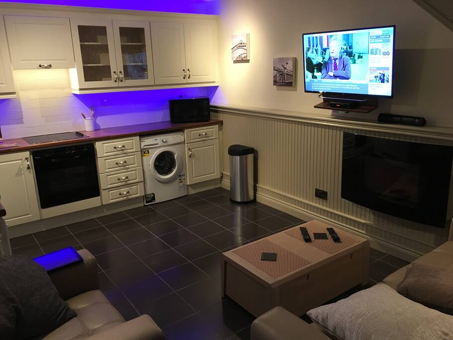 42" TV with over 900 channels.