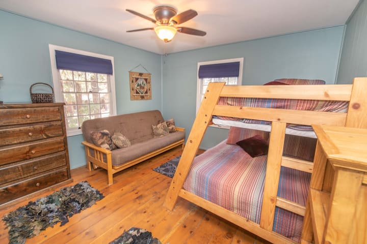 Спалня 4 - пълен разтегателен фотьойл