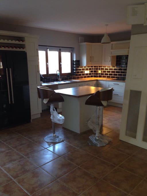 Newly fitted kitchen & appliances - perfect place to cook up a storm with your family