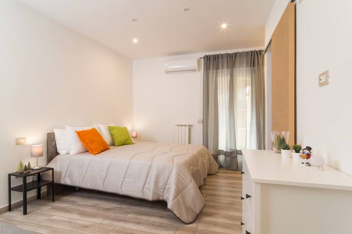 Giu al centro gallery image 3