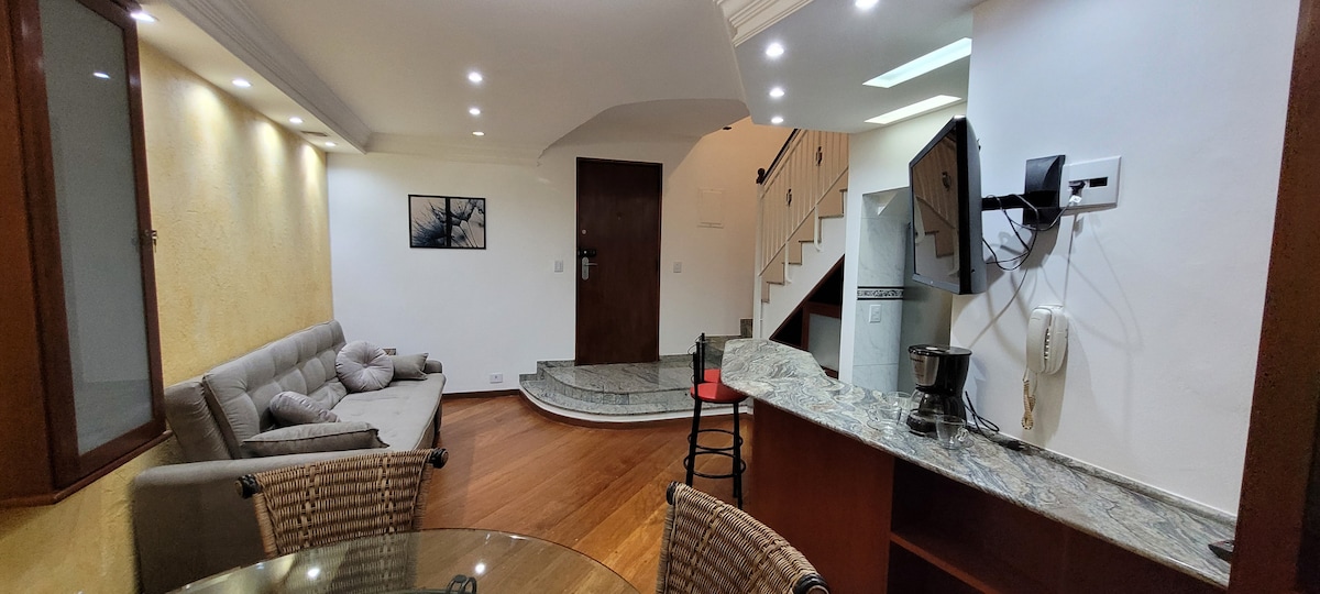 Anúncio popular: Excellent Duplex 1 Block from Av Paulista em Consolação