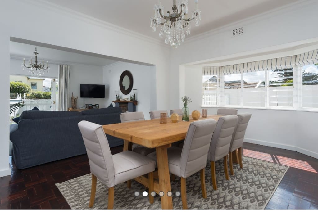 Dining room with 8 seater dining table