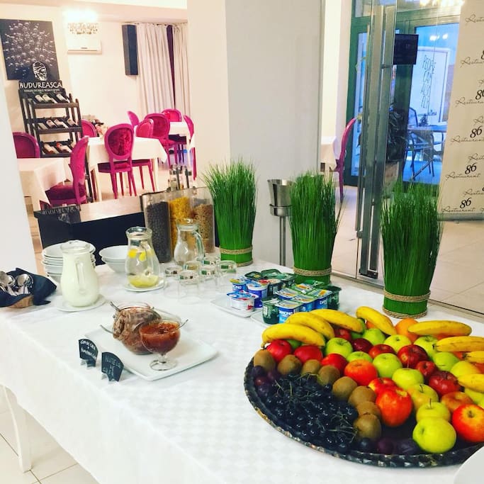 Breakfast - Fresh fruits