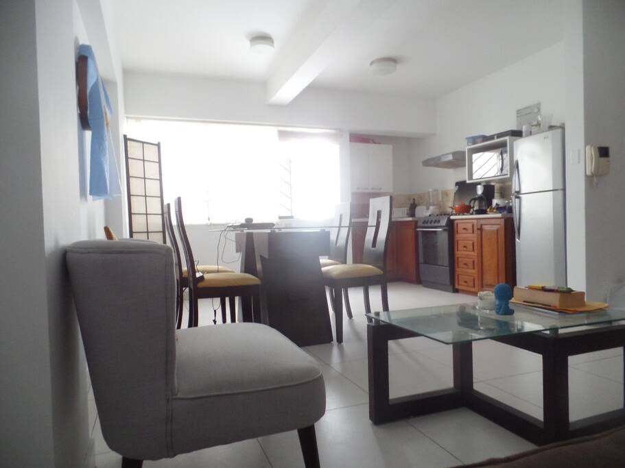 Another angle- this time you get to see the Kitchen area