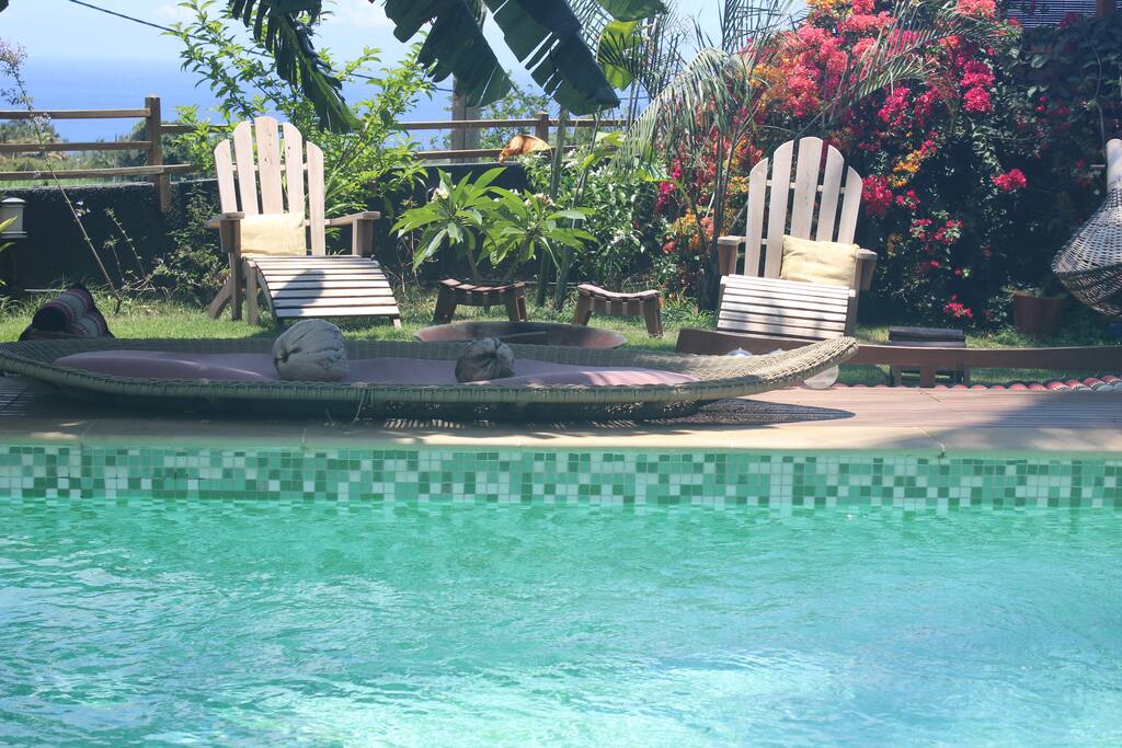 PISCINE ET JACUZZI