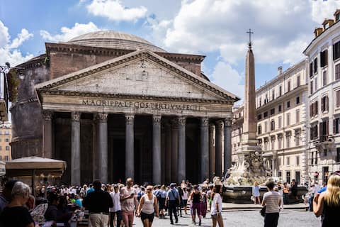 Pantheon Domus Valentino