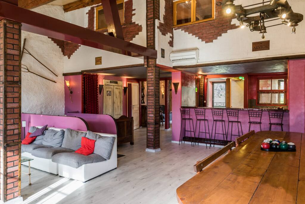 Pièce ouverte de 150m²