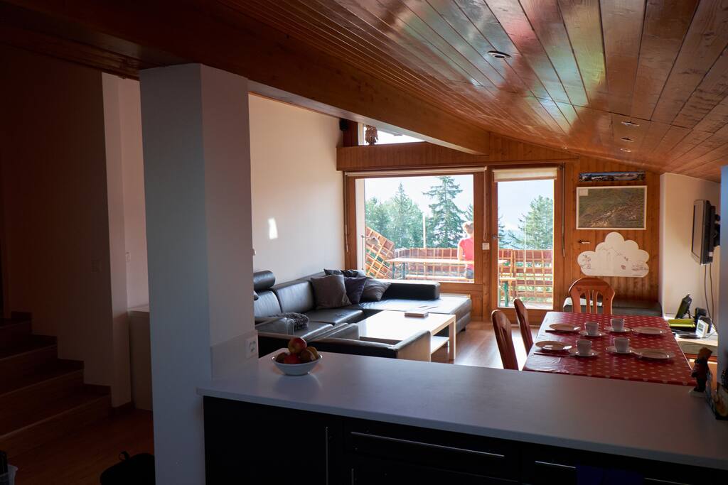 Lounge and dining room