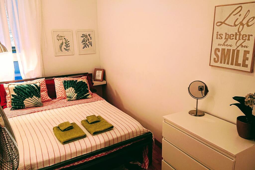 Cozy-fresh Double Room perfect located Barcelona